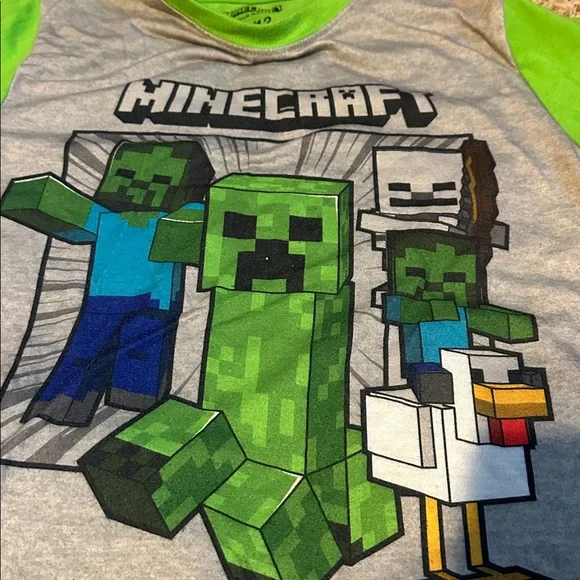 Boys medium Minecraft pajama set or 10-12 - Picture 3 of 4